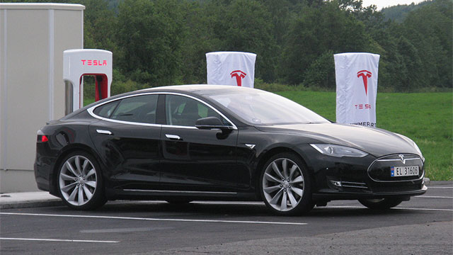 Doral Tesla Repair | European Auto Motors